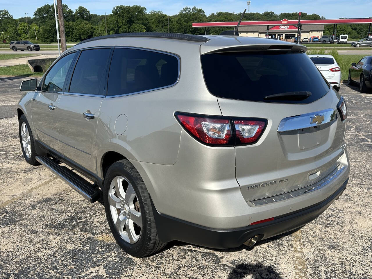 Used 2017 Chevrolet Traverse Premier AWD/4WD image 7