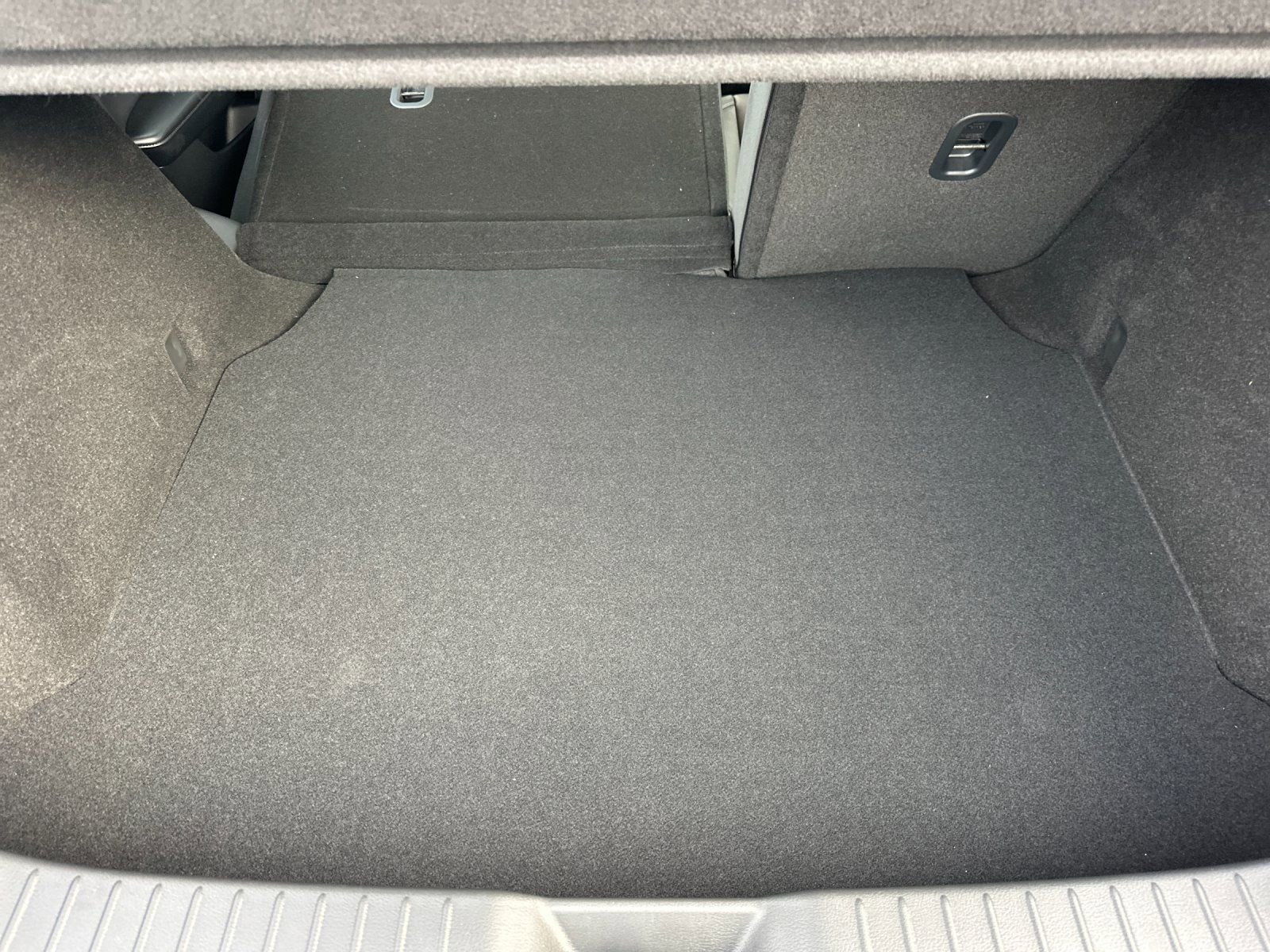 New 2026 MAZDA MAZDA3 2.5 S Hatchback w/ Premium Pkg image 14