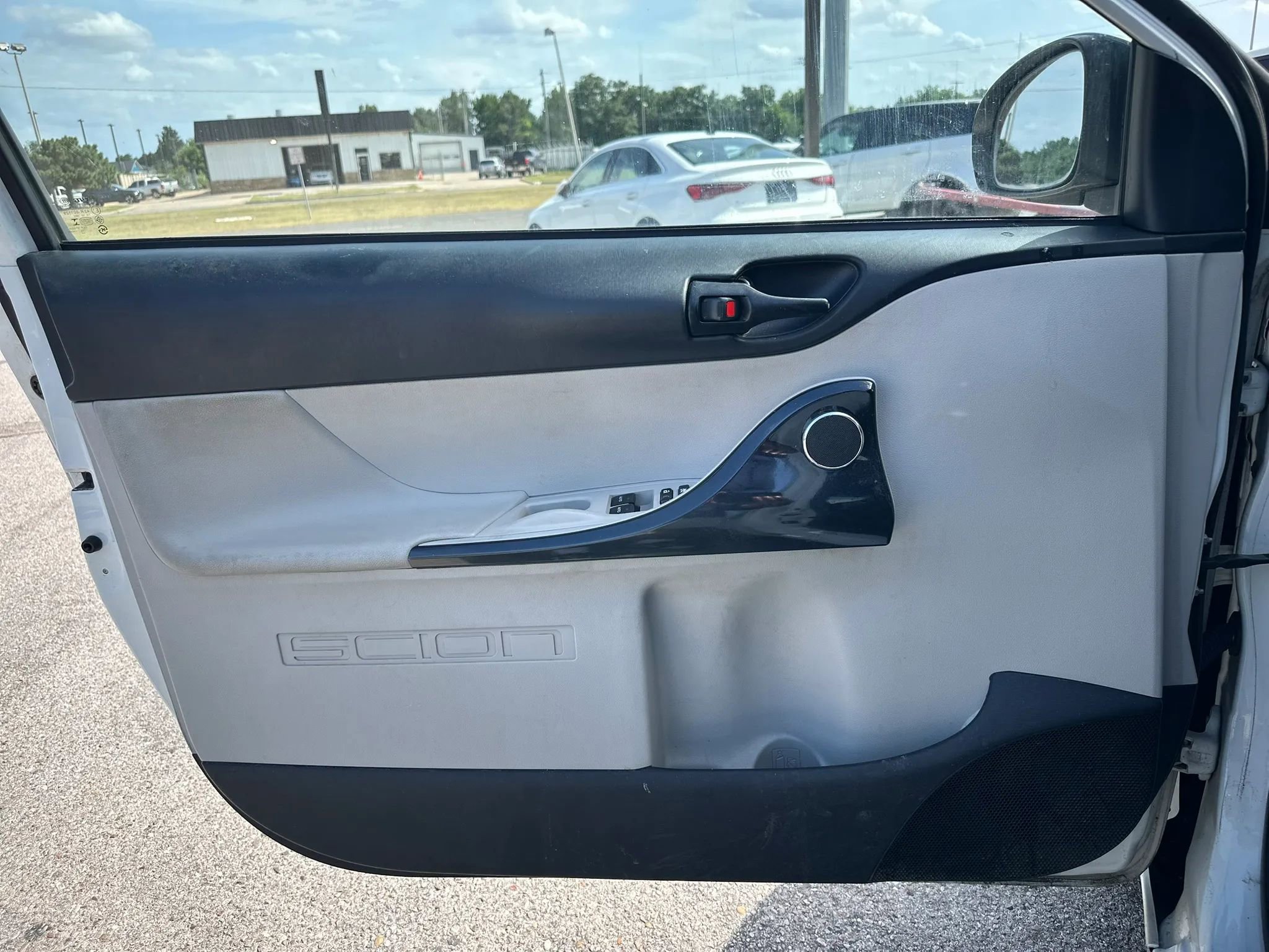 Used 2014 Scion iQ FWD image 15