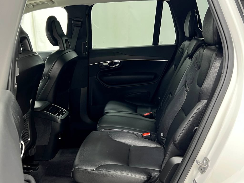 Used 2020 Volvo XC90 T6 Momentum AWD/4WD image 33