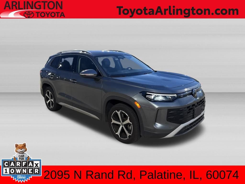 Used 2026 Volkswagen Tiguan SE AWD/4WD image 1