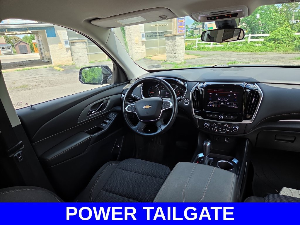 Used 2020 Chevrolet Traverse LT w/ Driver Confidence II Package AWD/4WD image 10