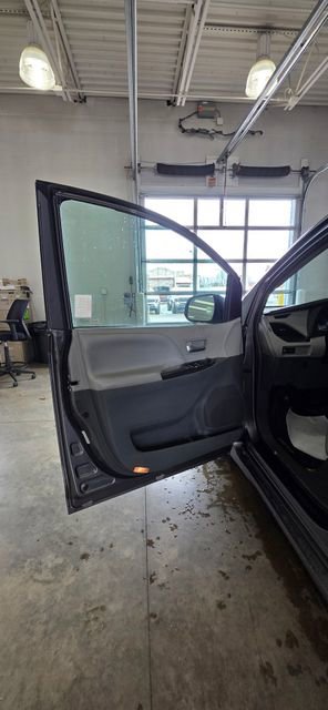 Used 2018 Toyota Sienna XLE Premium image 11