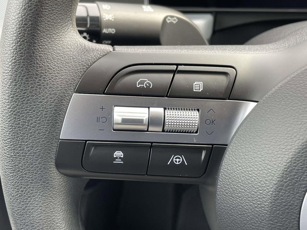 Certified 2025 Hyundai Sonata SE image 9