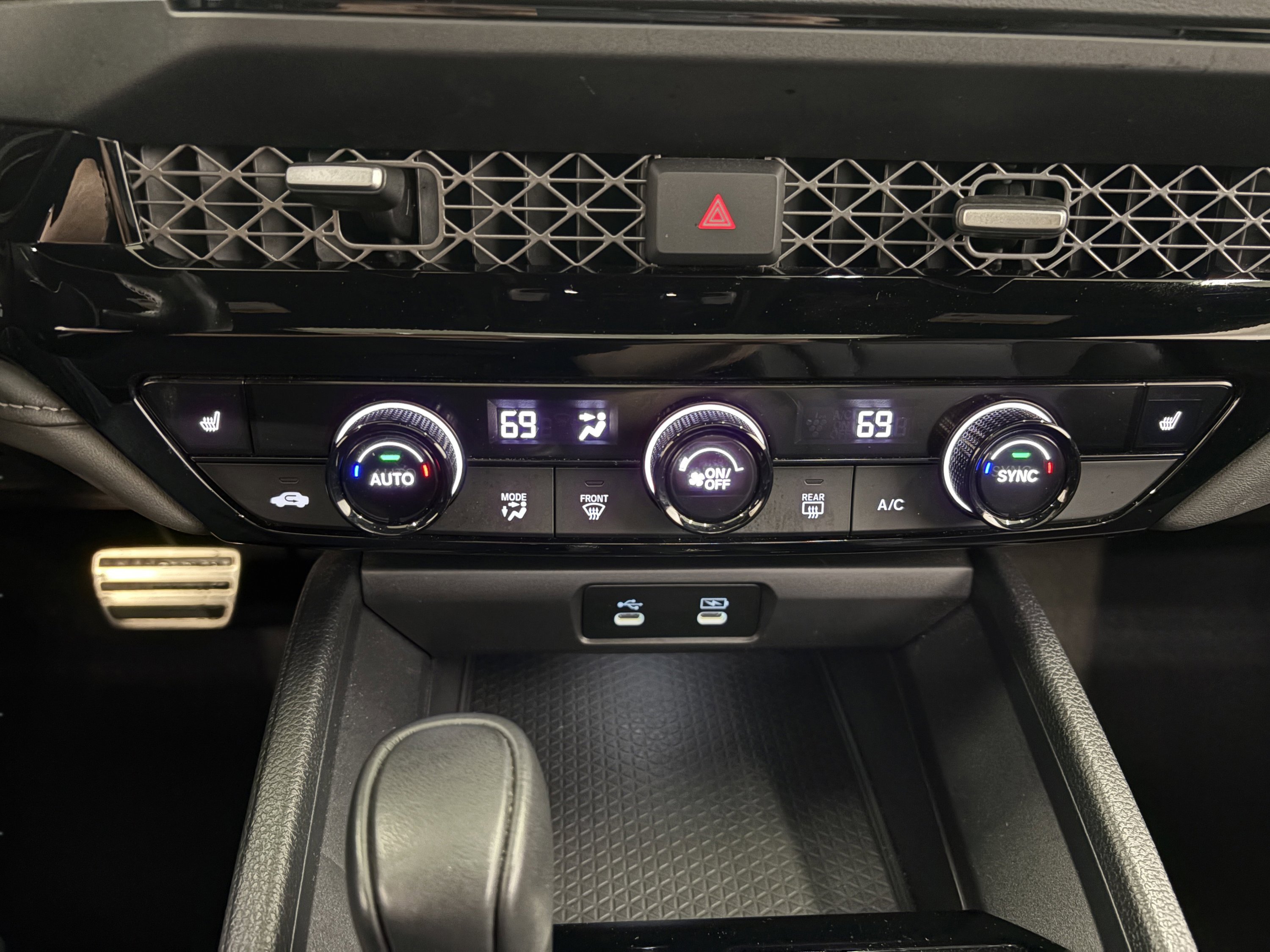 Used 2024 Honda Accord Sport image 17