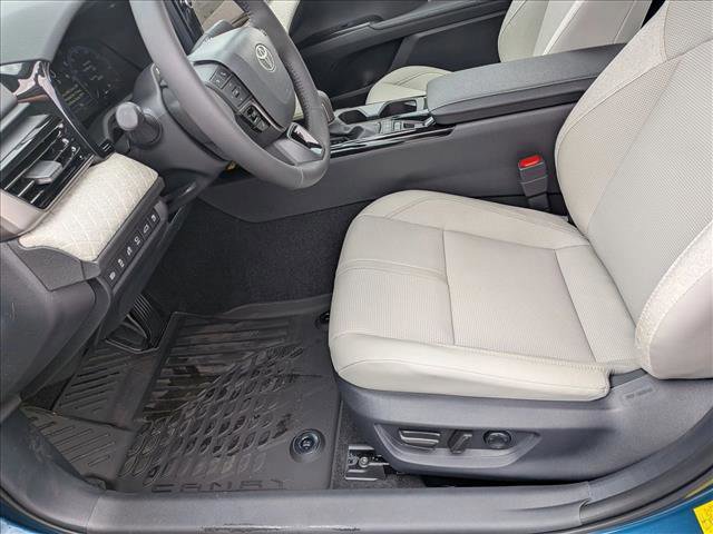 New 2026 Toyota Camry XLE image 4