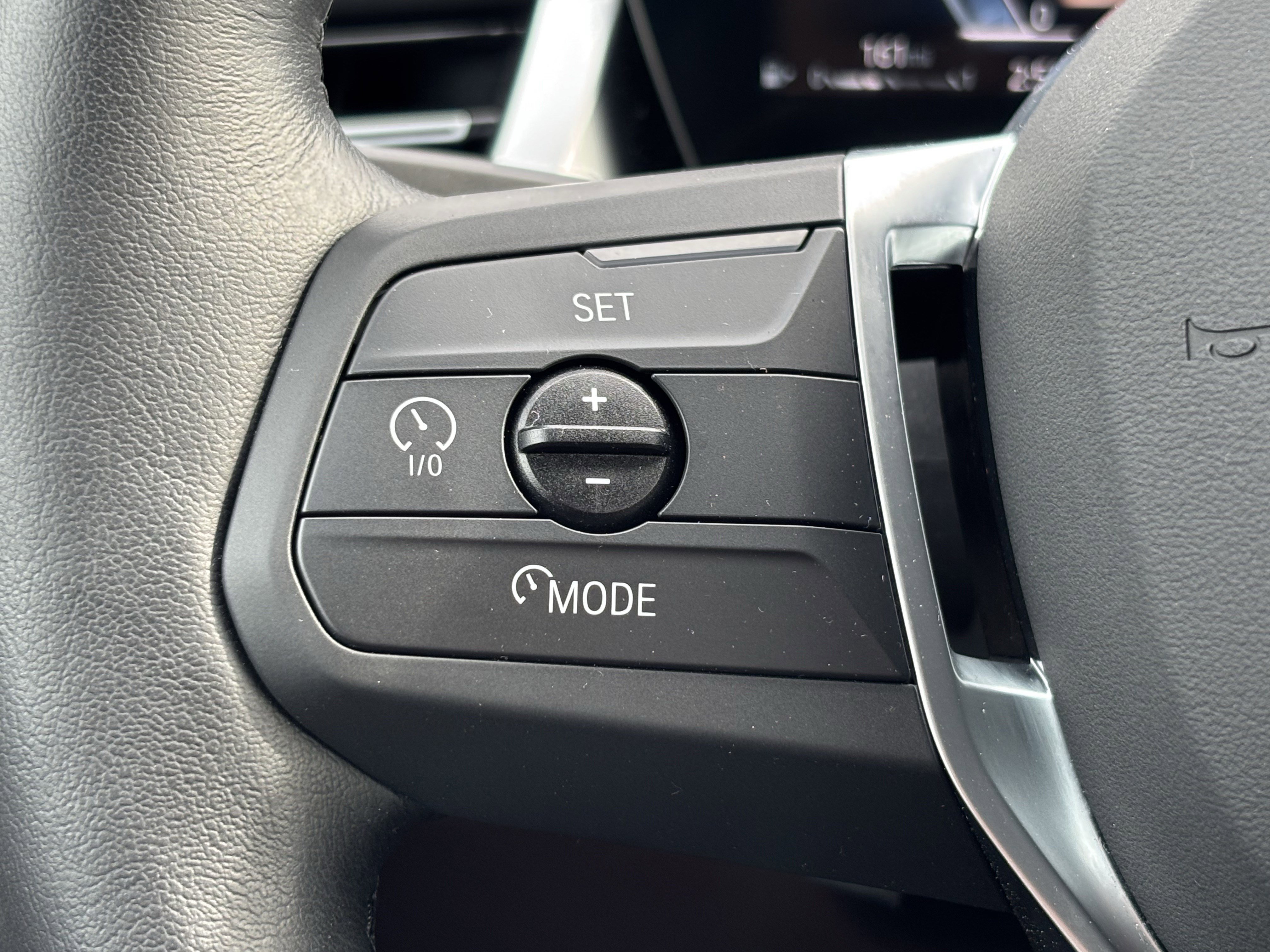 Certified 2025 BMW X1 xDrive28i image 18