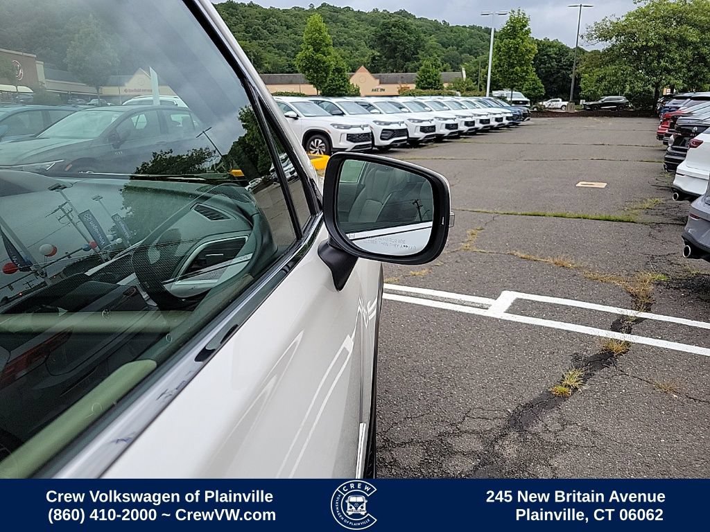 Used 2023 Subaru Forester Limited AWD/4WD image 36