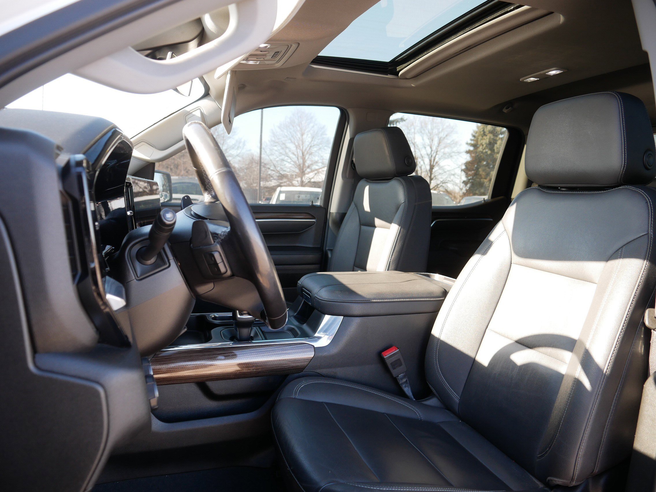 Used 2023 Chevrolet Silverado 1500 RST w/ Redline Edition image 34