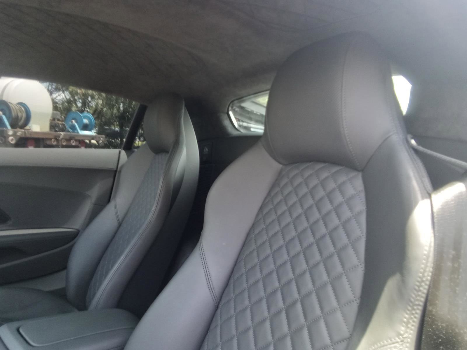 Used 2022 Audi R8 V10 performance image 18