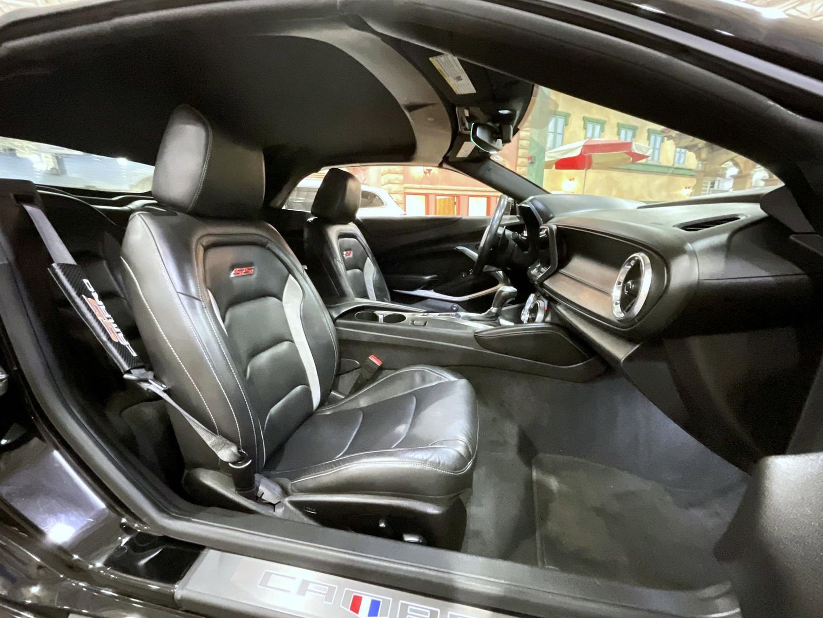 Used 2018 Chevrolet Camaro SS image 15