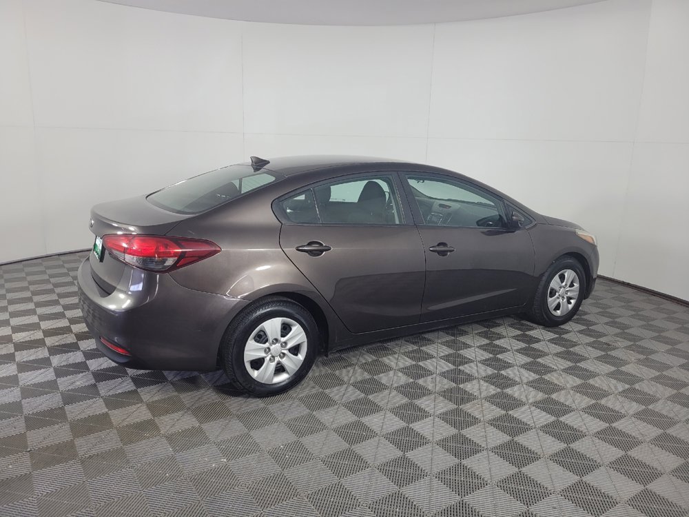 Used 2018 Kia Forte LX FWD image 10