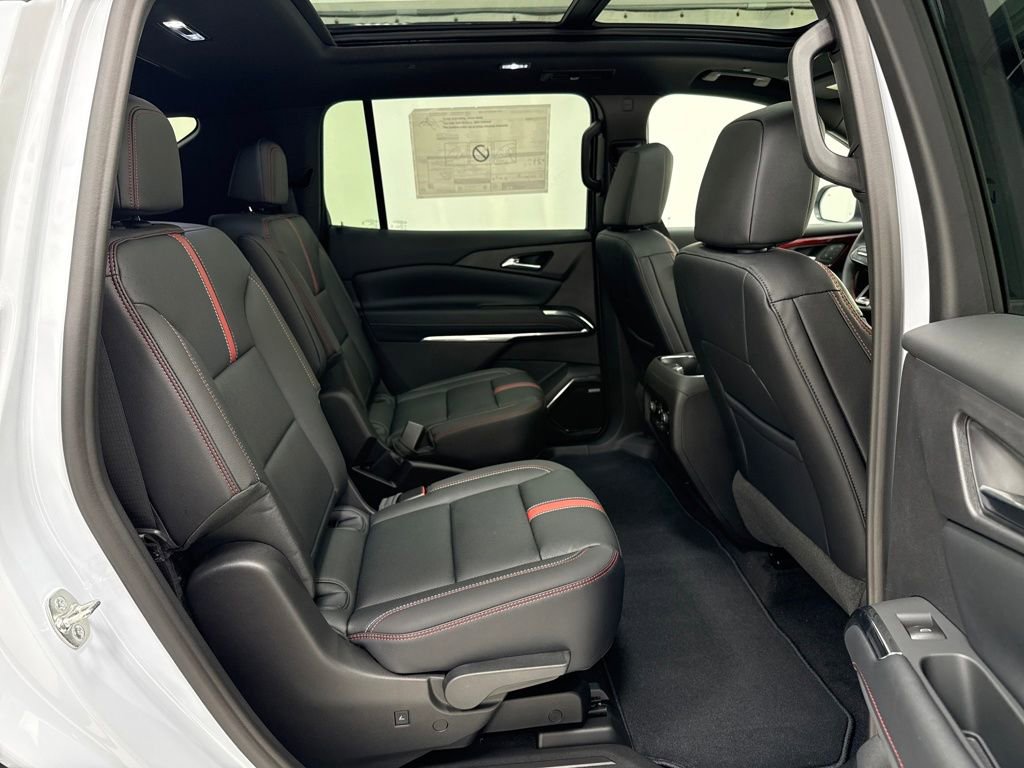 New 2026 Chevrolet Traverse RS image 12