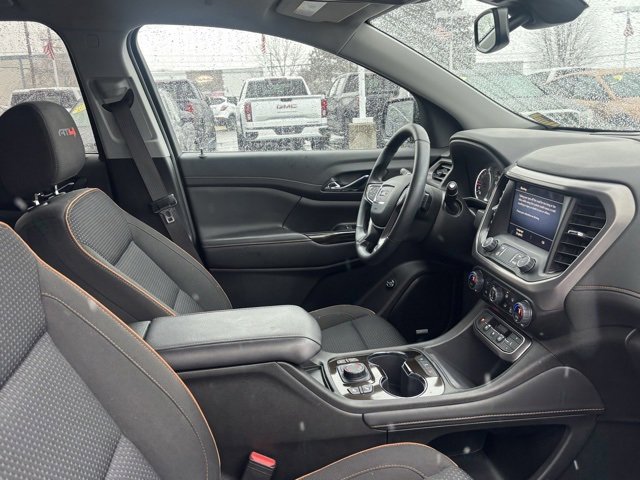 Used 2023 GMC Acadia AT4 image 15