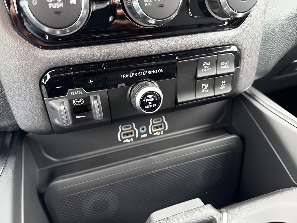 New 2026 RAM 1500 Big Horn w/ Night Edition image 26