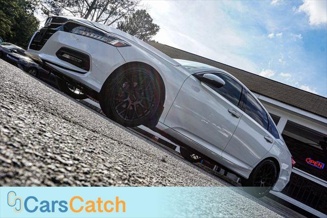 Used 2018 Honda Accord Touring image 4