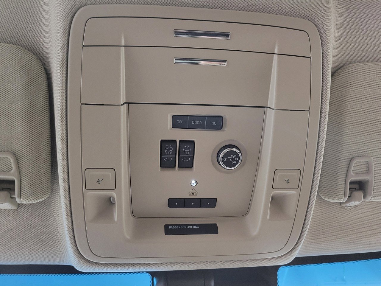 Used 2020 GMC Yukon SLT w/ Open Road Package image 16