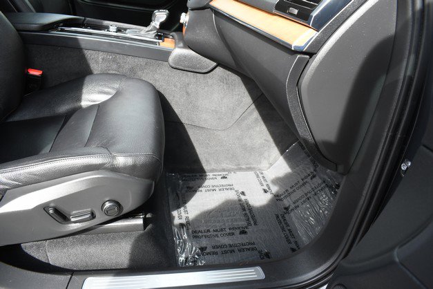 Used 2021 Volvo XC90 T5 Momentum w/ Advanced Package image 26