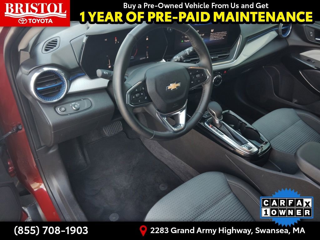 Used 2025 Chevrolet Trax LT w/ LT Convenience Package FWD image 15