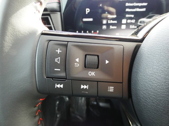 New 2026 Nissan Kicks SR w/ Cold Weather Package AWD/4WD image 11