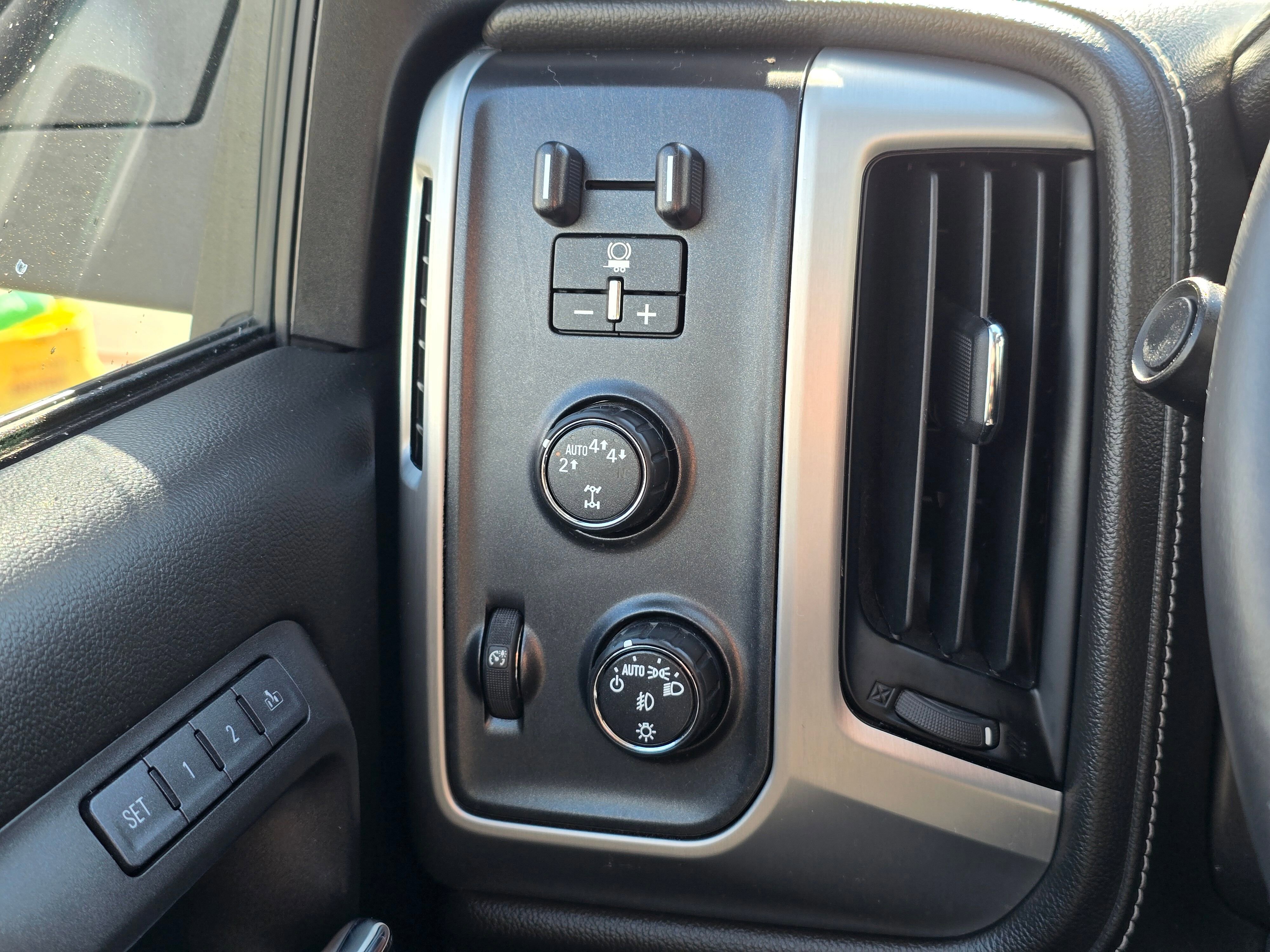 Used 2017 GMC Sierra 1500 SLT image 27