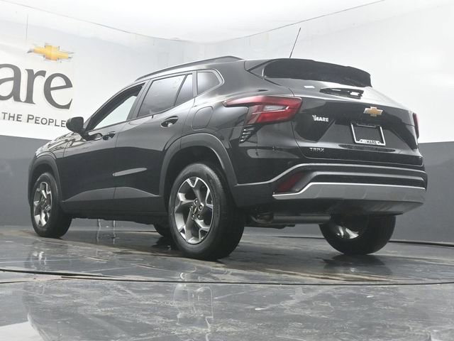 New 2026 Chevrolet Trax LT w/ Driver Confidence Package image 5