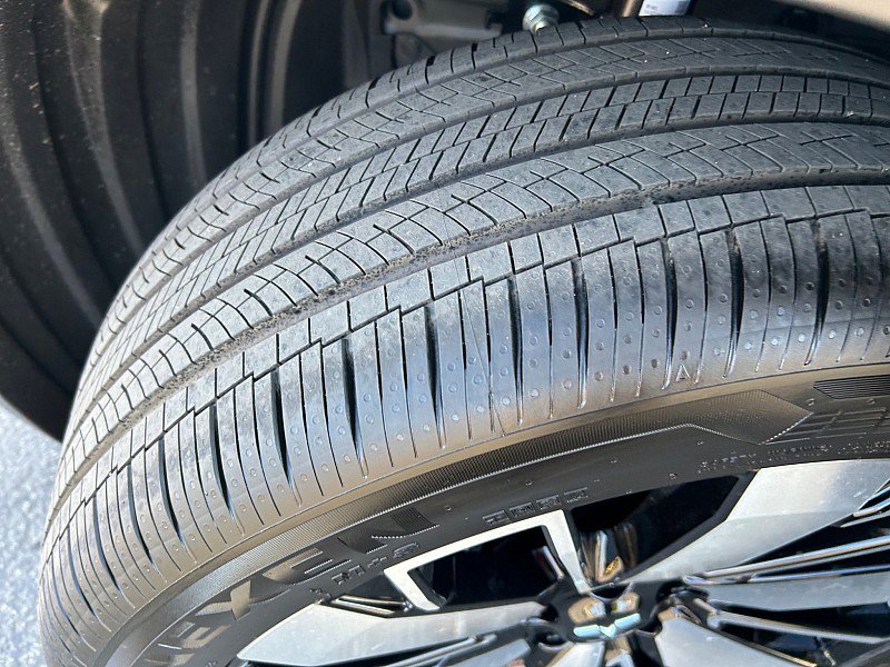 New 2025 Mitsubishi Outlander SE image 15