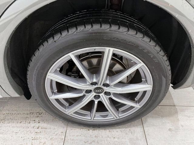 Used 2023 Audi SQ5 Premium Plus w/ Premium Plus Package image 5