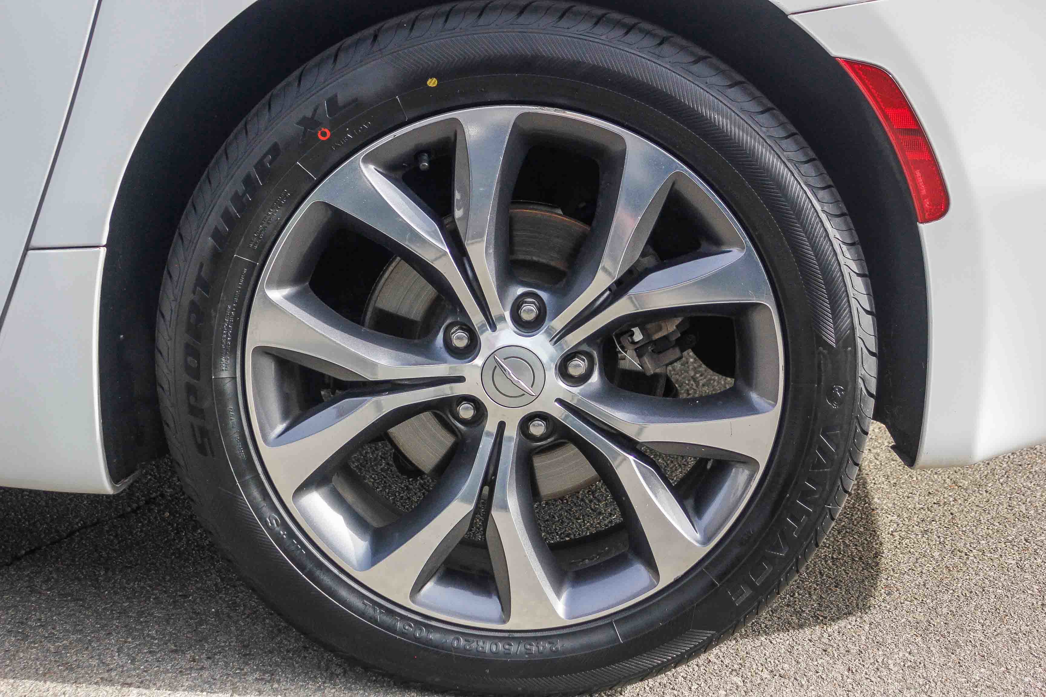 Used 2017 Chrysler Pacifica Limited w/ Advanced Safetytec Group image 11