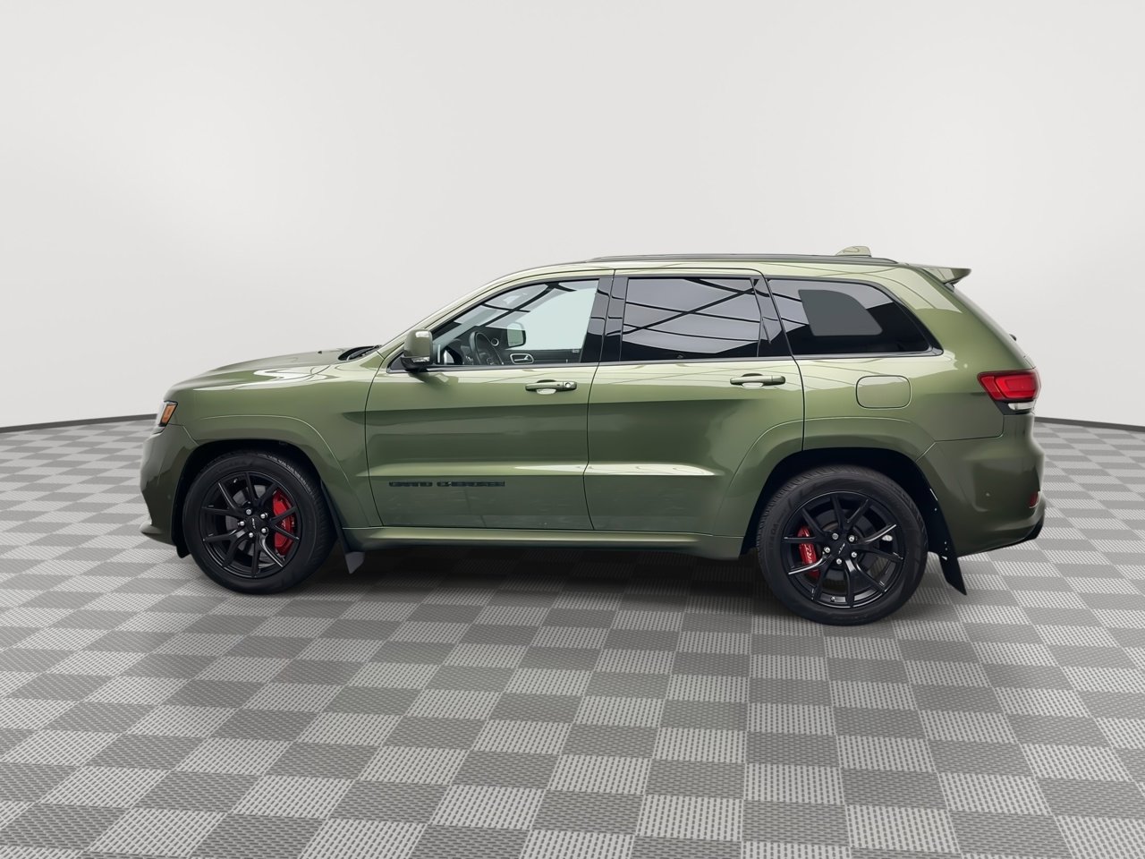 Used 2021 Jeep Grand Cherokee SRT image 40