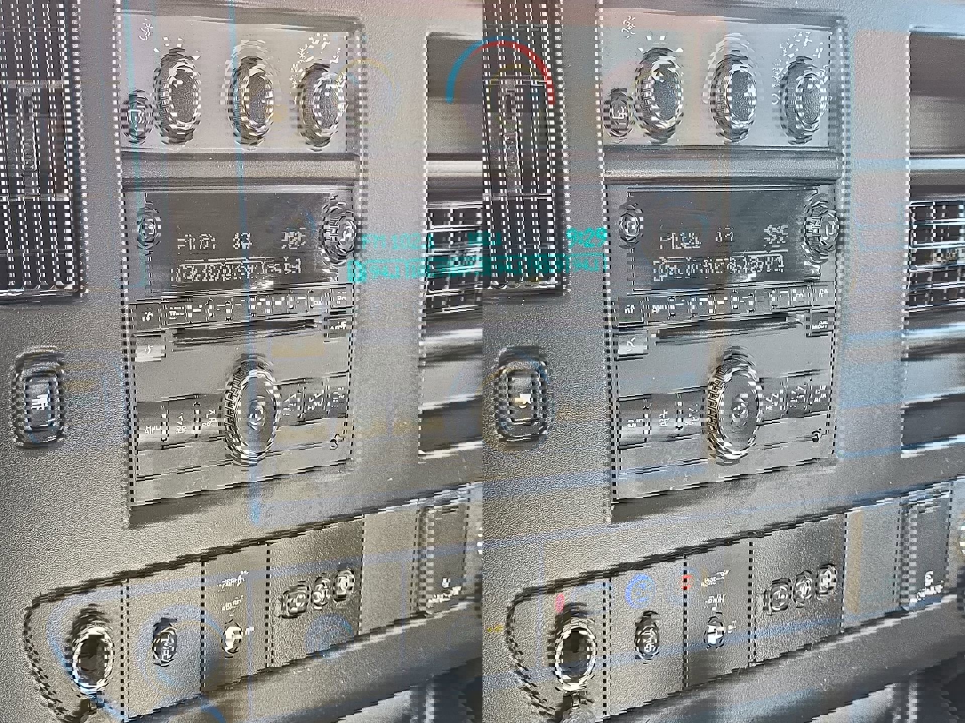 Used 2020 Chevrolet Express 2500 Extended w/ Communications Package image 15