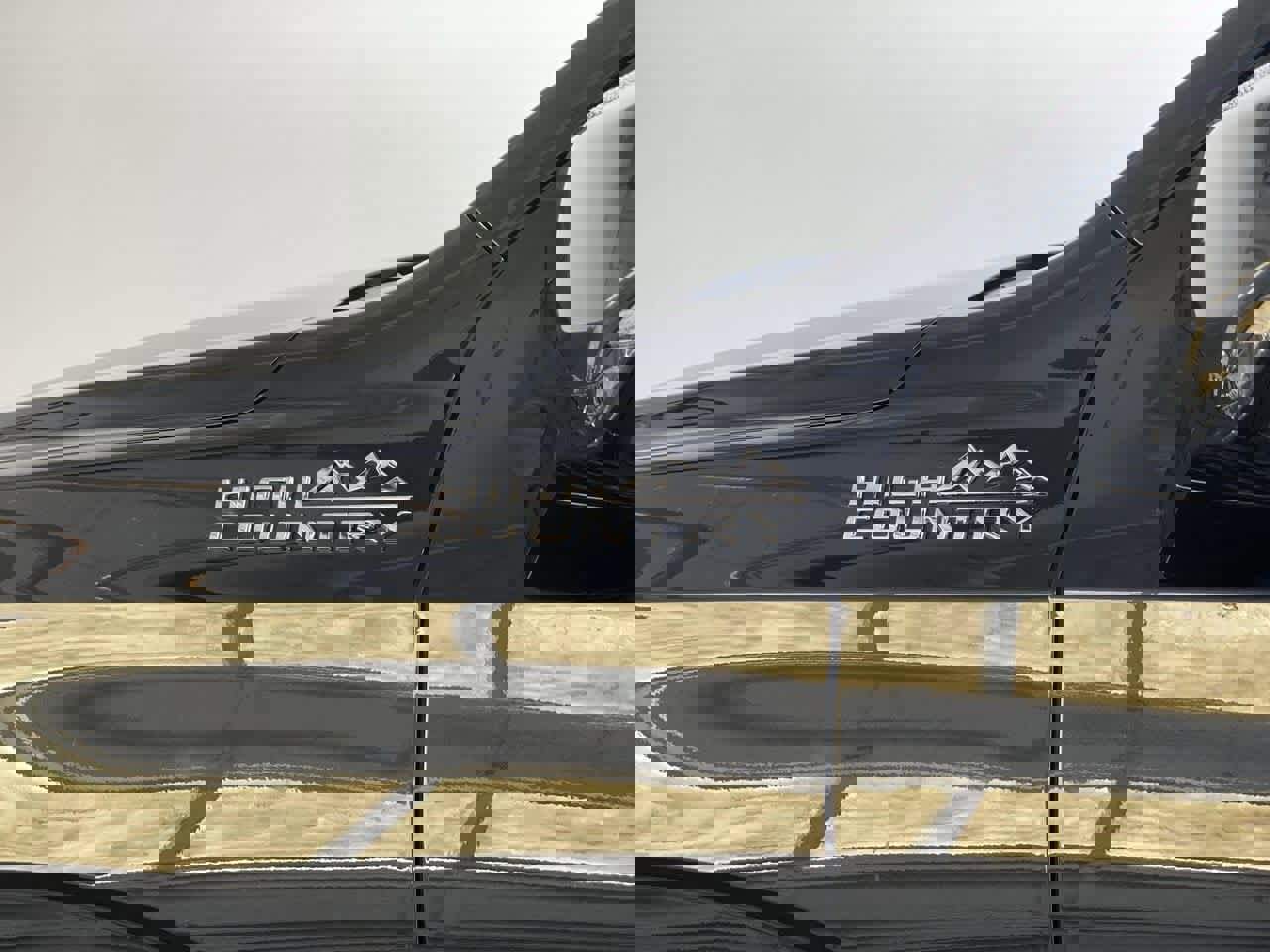 Used 2024 Chevrolet Tahoe High Country w/ Premium Package image 11