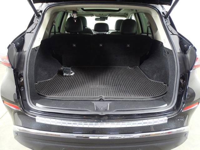 Used 2020 Nissan Murano Platinum w/ Cargo Package image 14