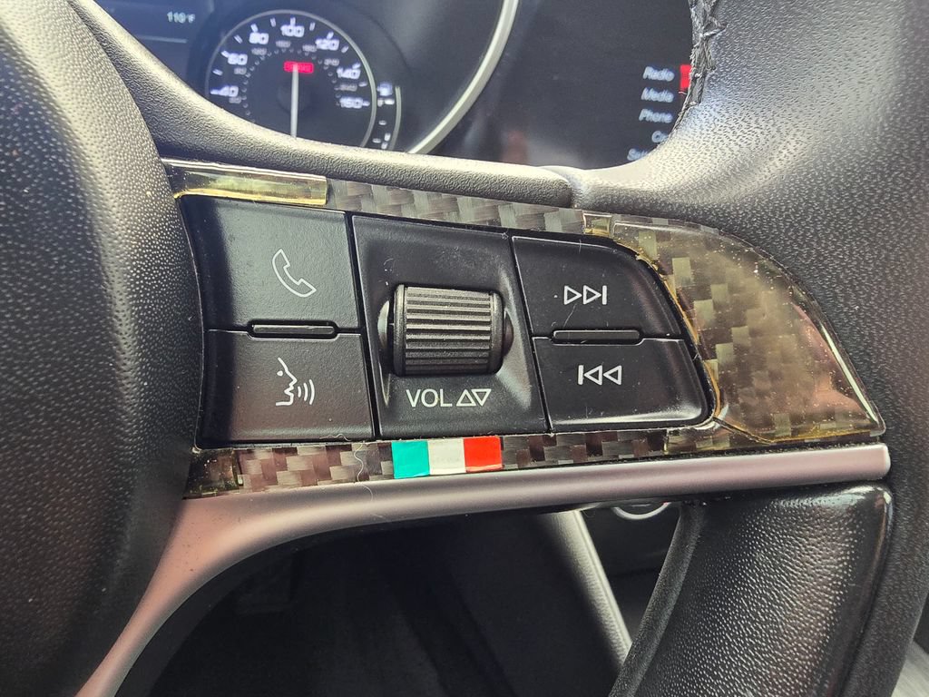 Used 2019 Alfa Romeo Giulia RWD image 22