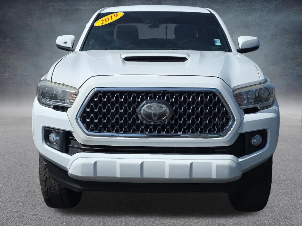 Used 2019 Toyota Tacoma TRD Sport AWD/4WD image 10