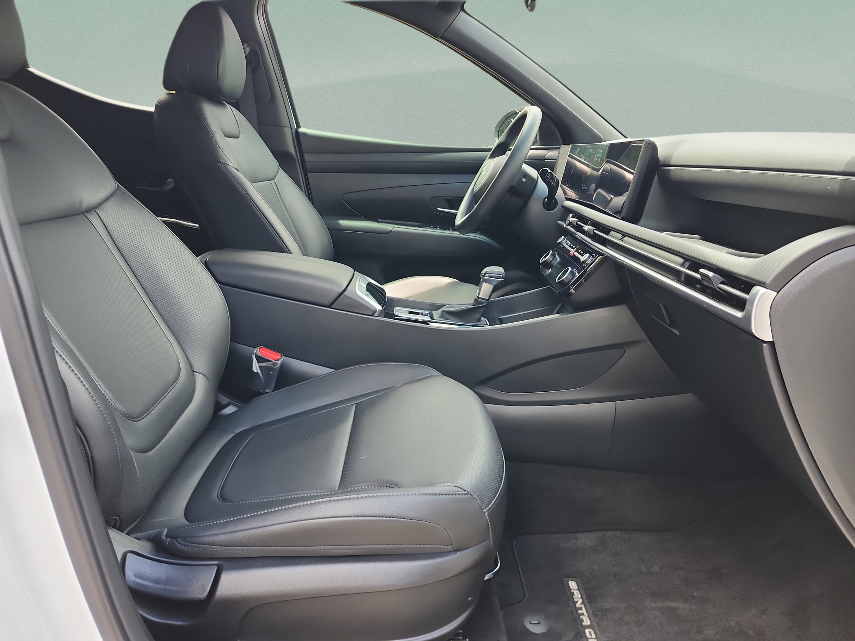 Certified 2025 Hyundai Santa Cruz SEL FWD image 18
