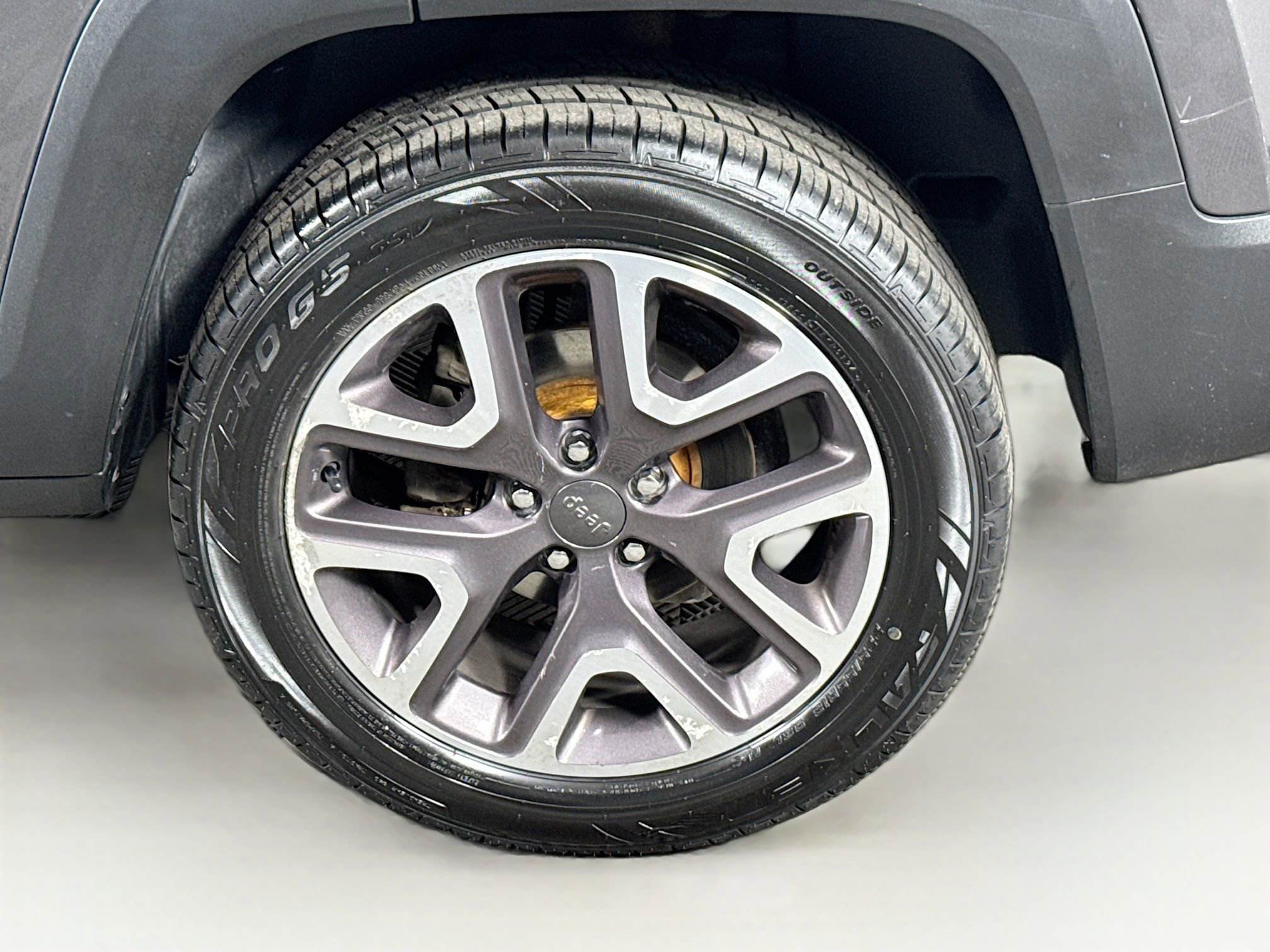 Used 2016 Jeep Renegade Latitude w/ Popular Equipment Group AWD/4WD image 9