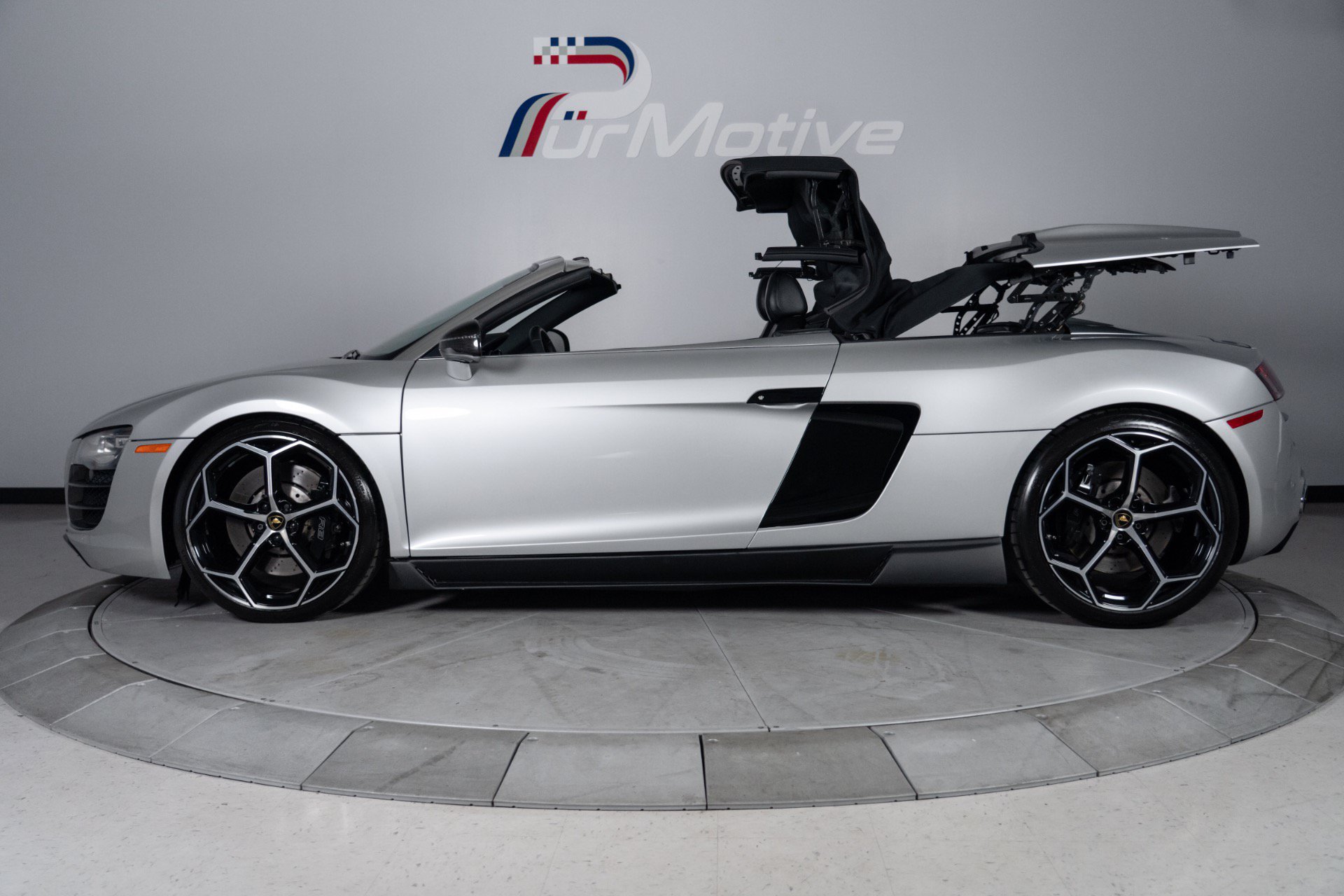 Used 2012 Audi R8 V10 AWD/4WD image 9