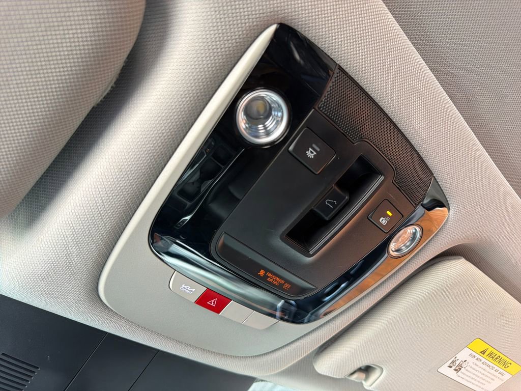 Used 2024 Kia Sorento S w/ Panoramic Sunroof Package FWD image 28