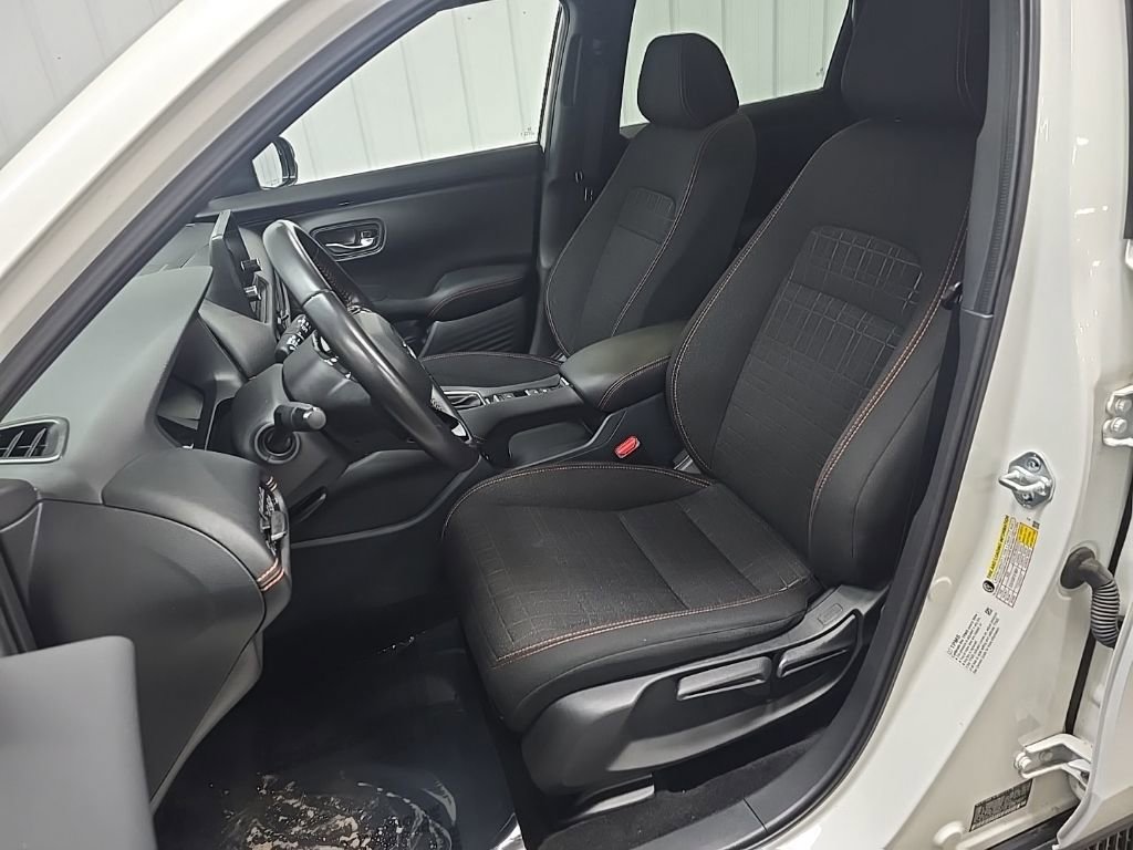 Used 2025 Honda HR-V Sport image 29