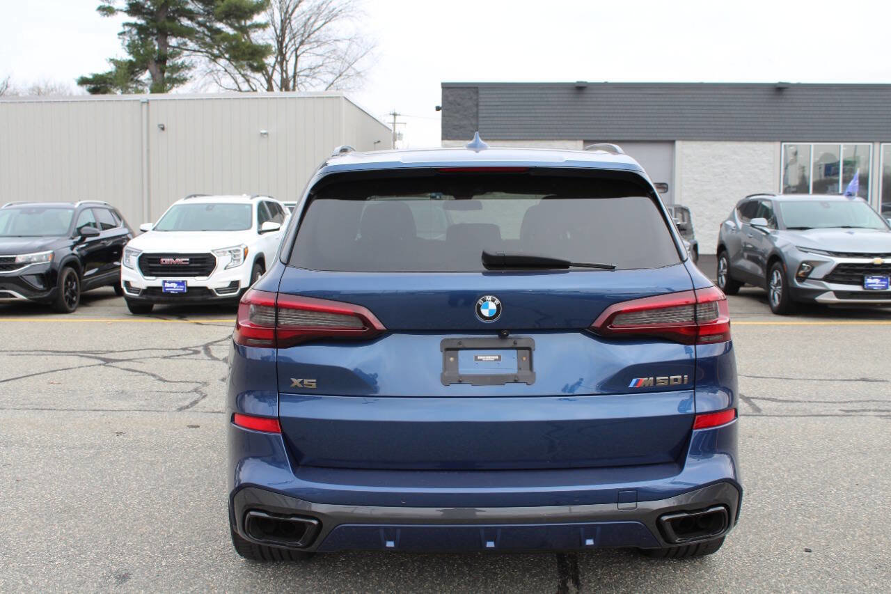 Used 2023 BMW X5 M50i w/ Climate Comfort Package image 9