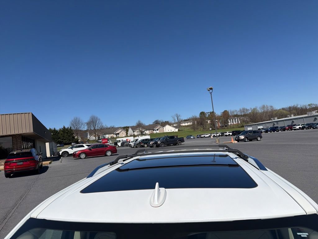 Certified 2021 Lincoln Navigator Reserve w/ Luxury Package image 9