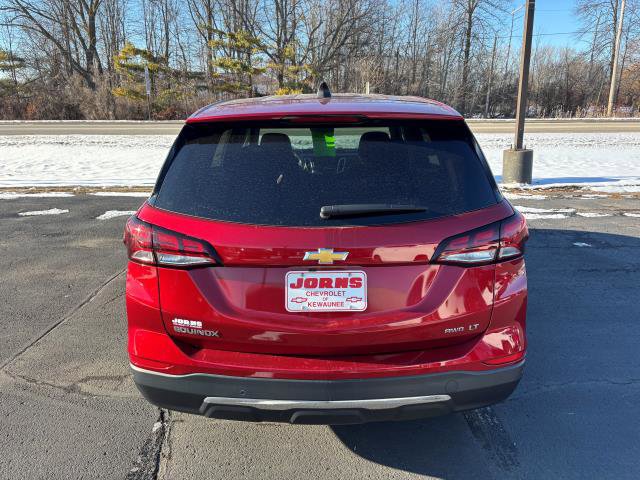 Used 2024 Chevrolet Equinox LT image 3