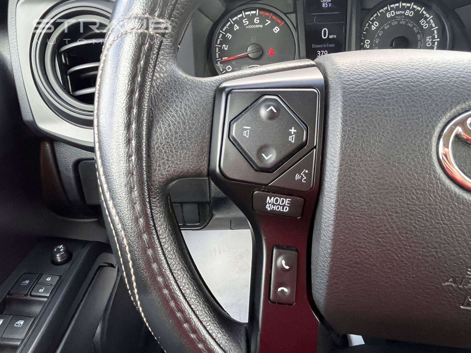 Used 2022 Toyota Tacoma SR AWD/4WD image 21