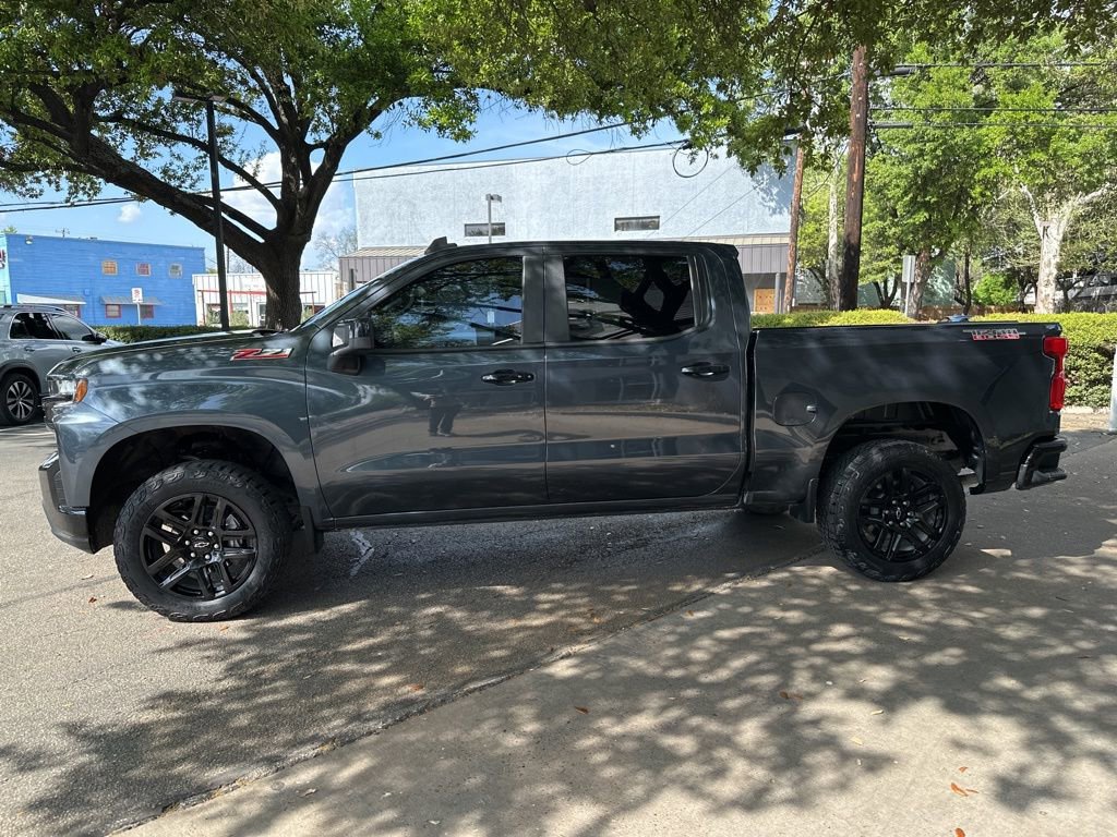 Used 2021 Chevrolet Silverado 1500 LT Trail Boss w/ LPO, Dark Essentials Package image 4