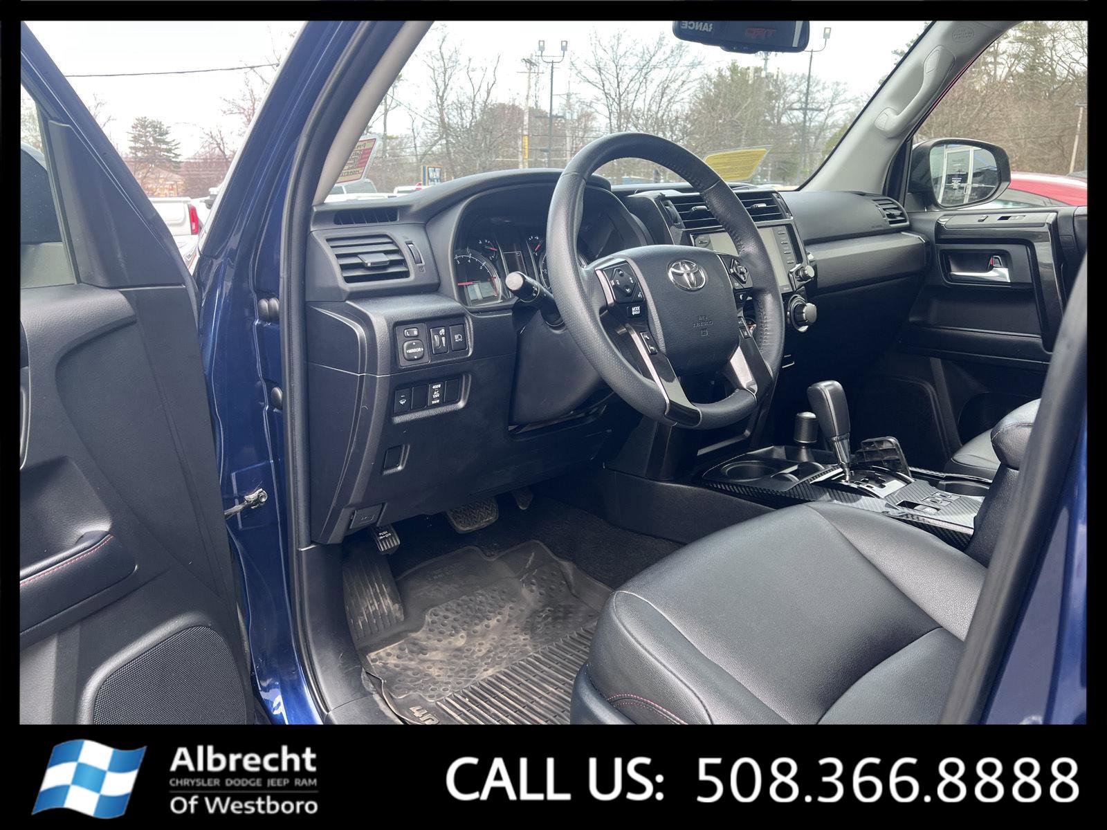 Used 2021 Toyota 4Runner Venture w/ Moonroof Package image 9