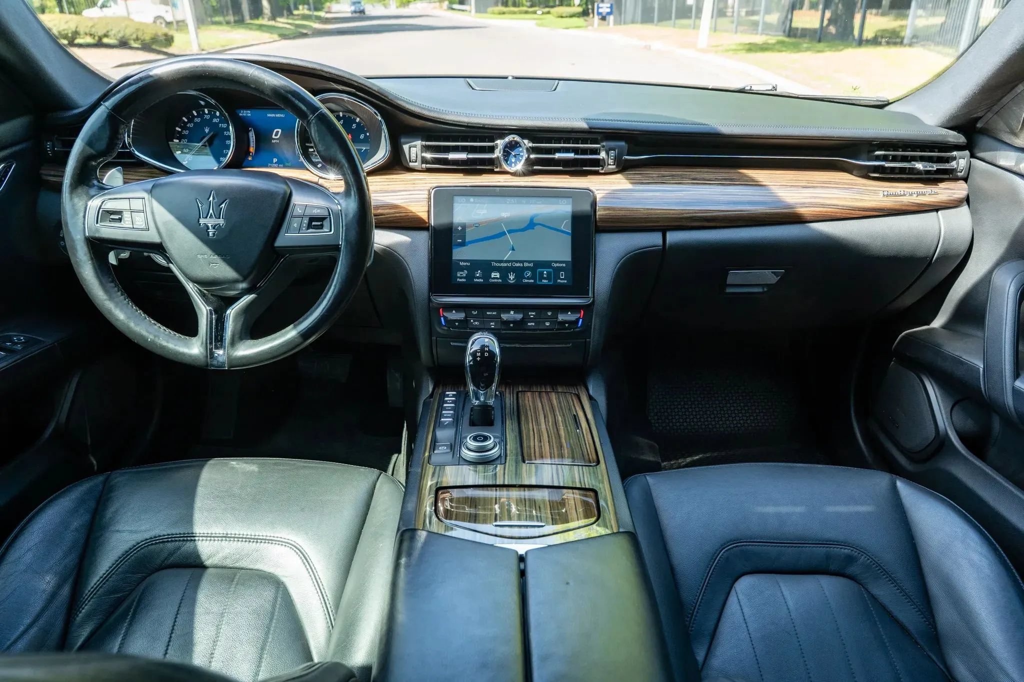 Used 2018 Maserati Quattroporte S Q4 AWD/4WD image 17