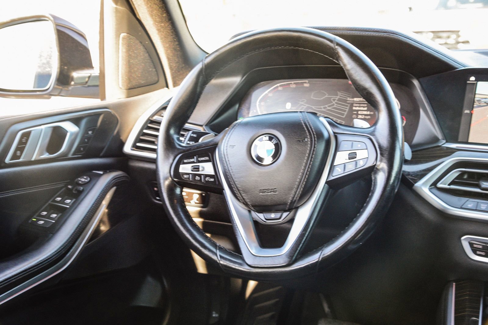 Used 2020 BMW X5 xDrive40i w/ Premium Package image 18