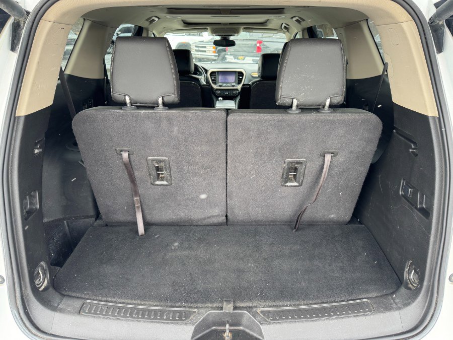 Used 2017 GMC Acadia Denali w/ Technology Package image 18
