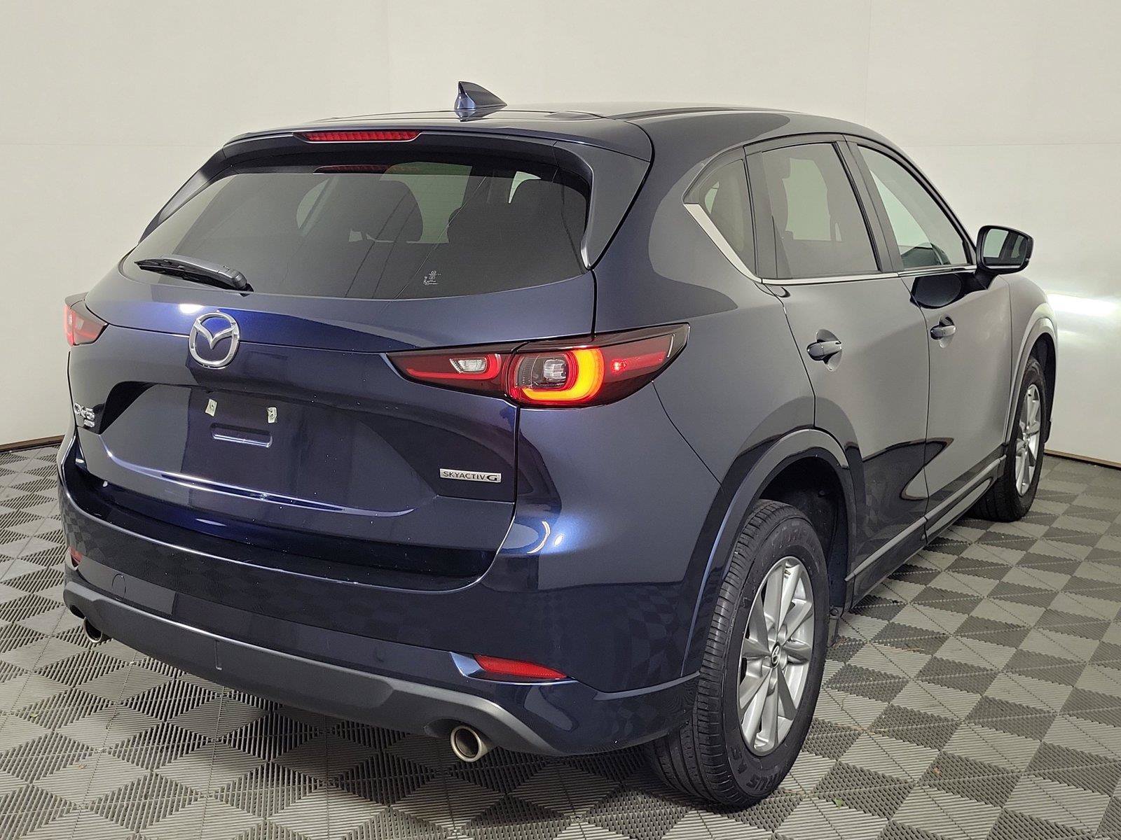 Certified 2025 MAZDA CX-5 AWD 2.5 S w/ Select Package image 4